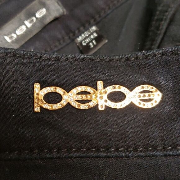 🌟BEBE Black Skinny Jeans with Rhinestone buttons and studs - Picture 12 of 12